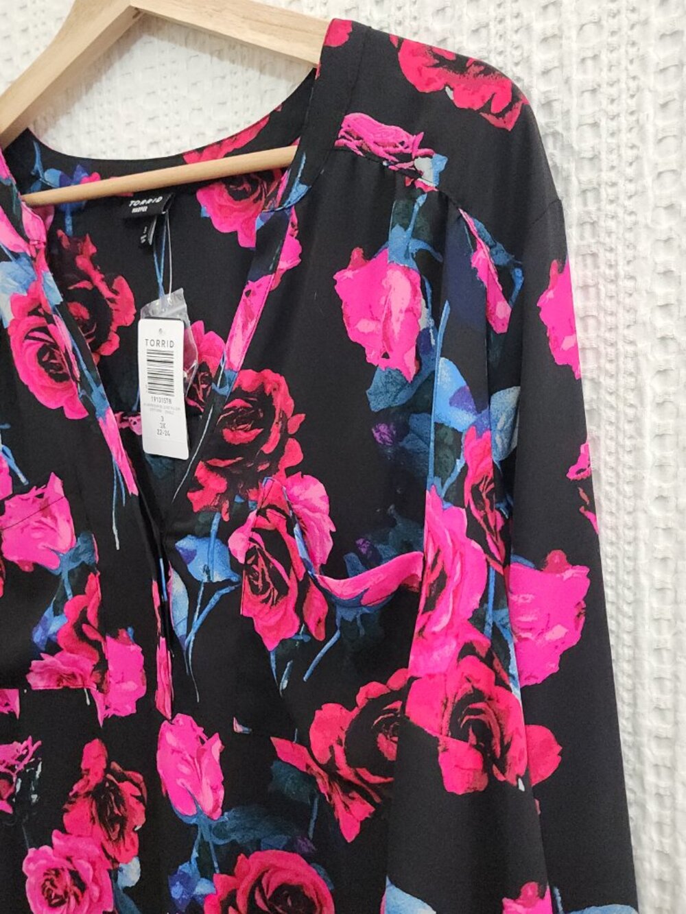 Torrid Harper Plus Size Floral Top Black and Pink Women's Plus Size 3X NEW - Picture 12 of 13